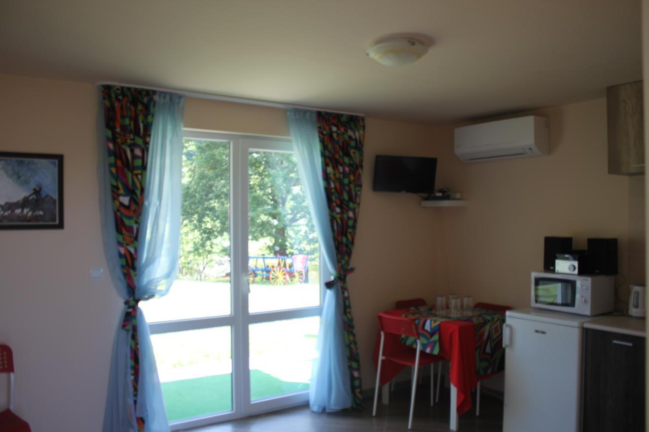 Guest House Daskalov Chervena Lokva Exteriér fotografie