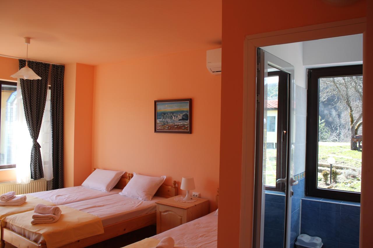 Guest House Daskalov Chervena Lokva Exteriér fotografie