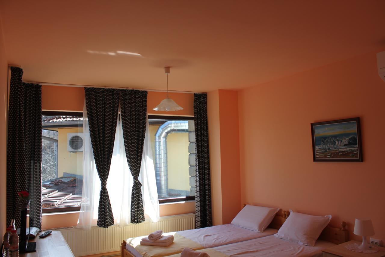 Guest House Daskalov Chervena Lokva Exteriér fotografie